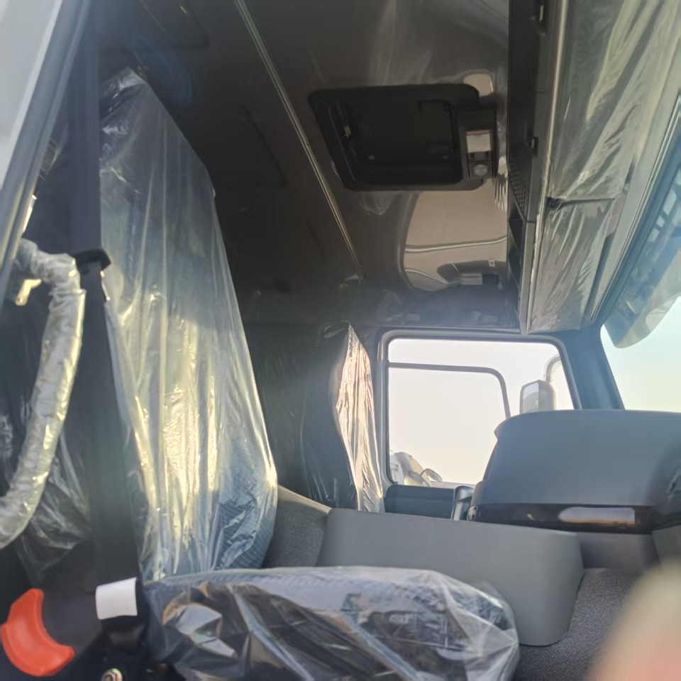 SINOTRUK HOWO - Nákladné auto: obrázok 2 SINOTRUK HOWO - Nákladné auto: obrázok 2