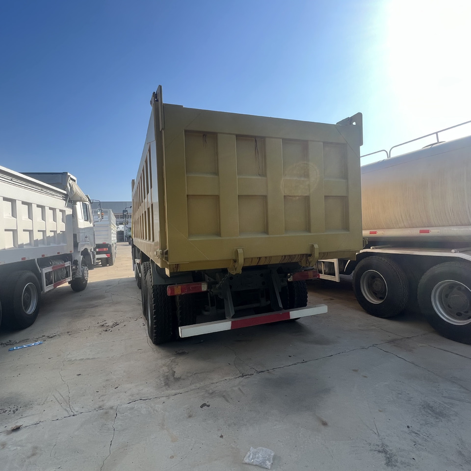 SINOTRUK HOWO - Nákladné auto: obrázok 4 SINOTRUK HOWO - Nákladné auto: obrázok 4