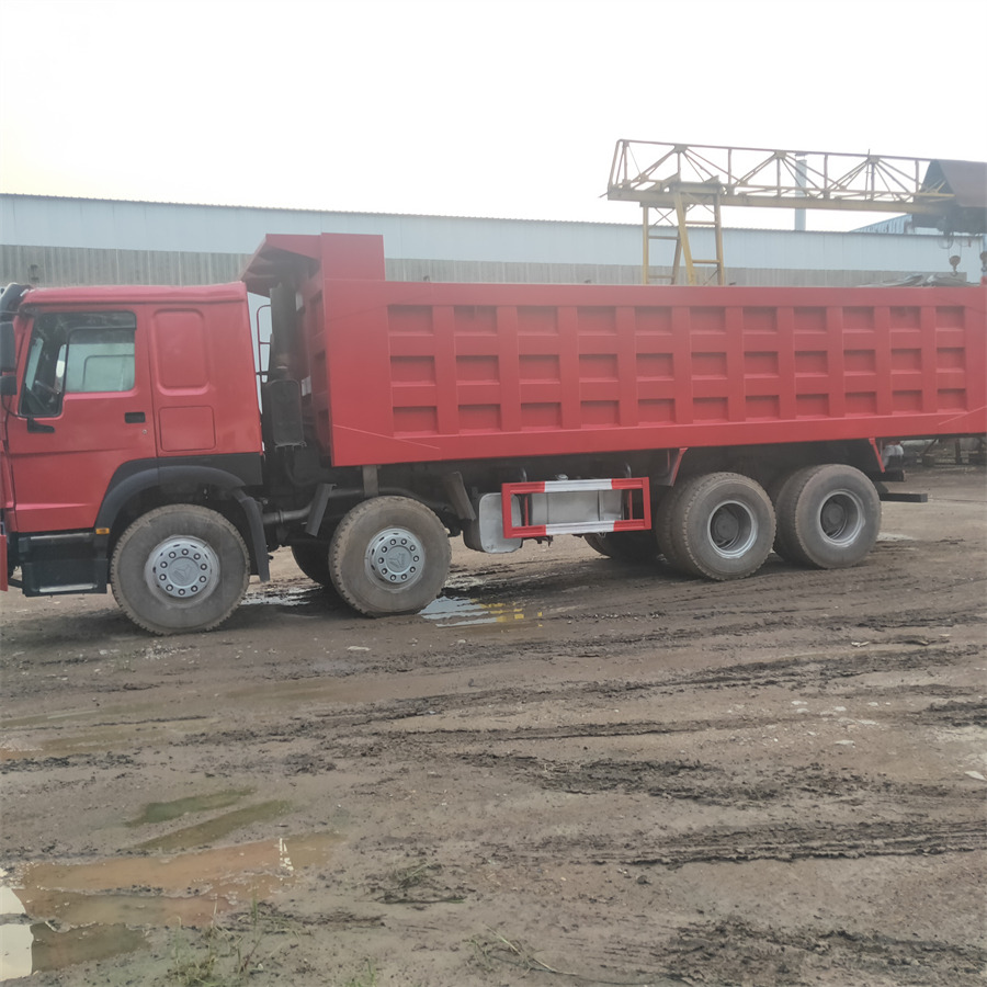 SINOTRUK HOWO - Sklápač: obrázok 3 SINOTRUK HOWO - Sklápač: obrázok 3