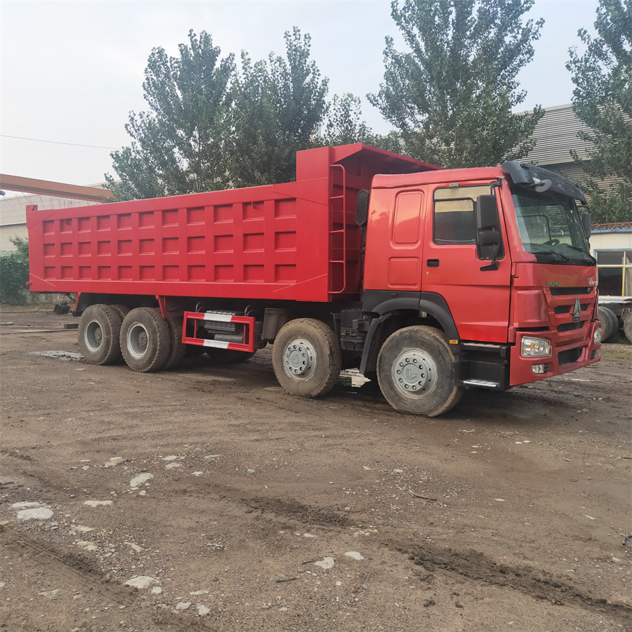 SINOTRUK HOWO - Sklápač: obrázok 3 SINOTRUK HOWO - Sklápač: obrázok 3