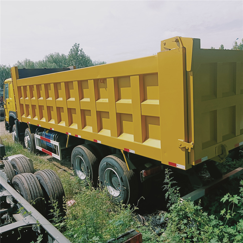 SINOTRUK Howo - Sklápač: obrázok 1 SINOTRUK Howo - Sklápač: obrázok 1