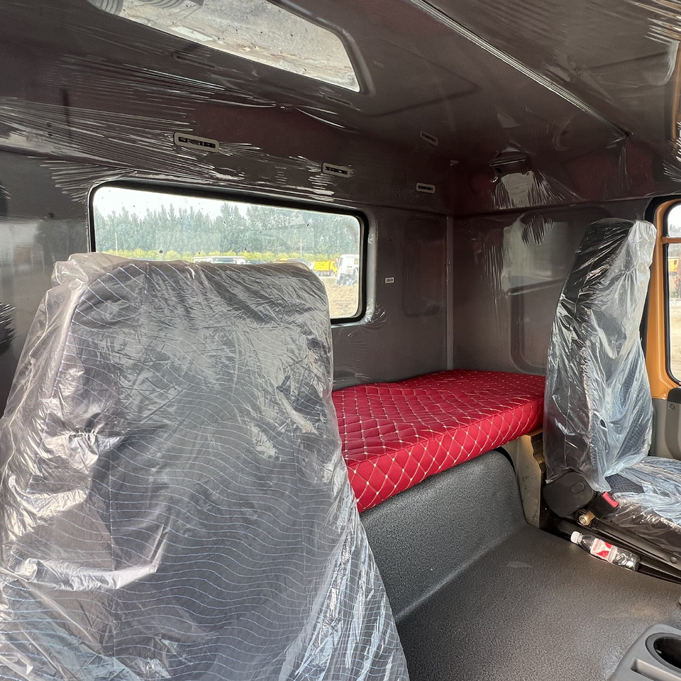 SINOTRUK HOWO - Ťahač: obrázok 2 SINOTRUK HOWO - Ťahač: obrázok 2