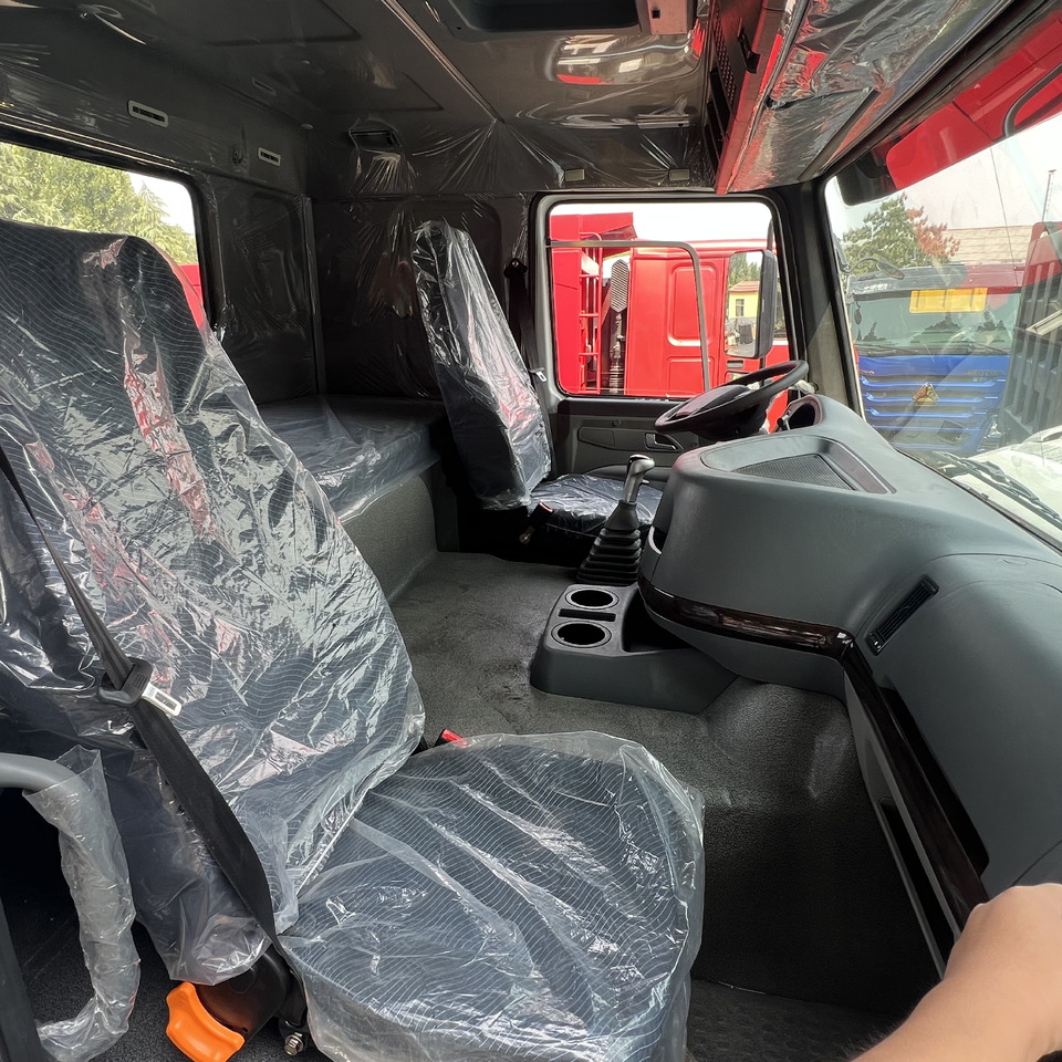 SINOTRUK HOWO tralier head - Ťahač: obrázok 2 SINOTRUK HOWO tralier head - Ťahač: obrázok 2