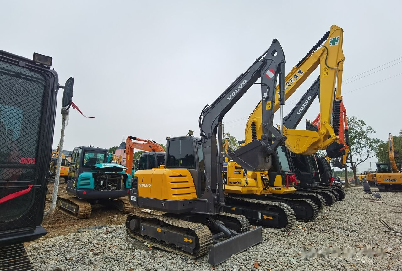 Volvo EC60D - Mini rýpadlo: obrázok 4 Volvo EC60D - Mini rýpadlo: obrázok 4