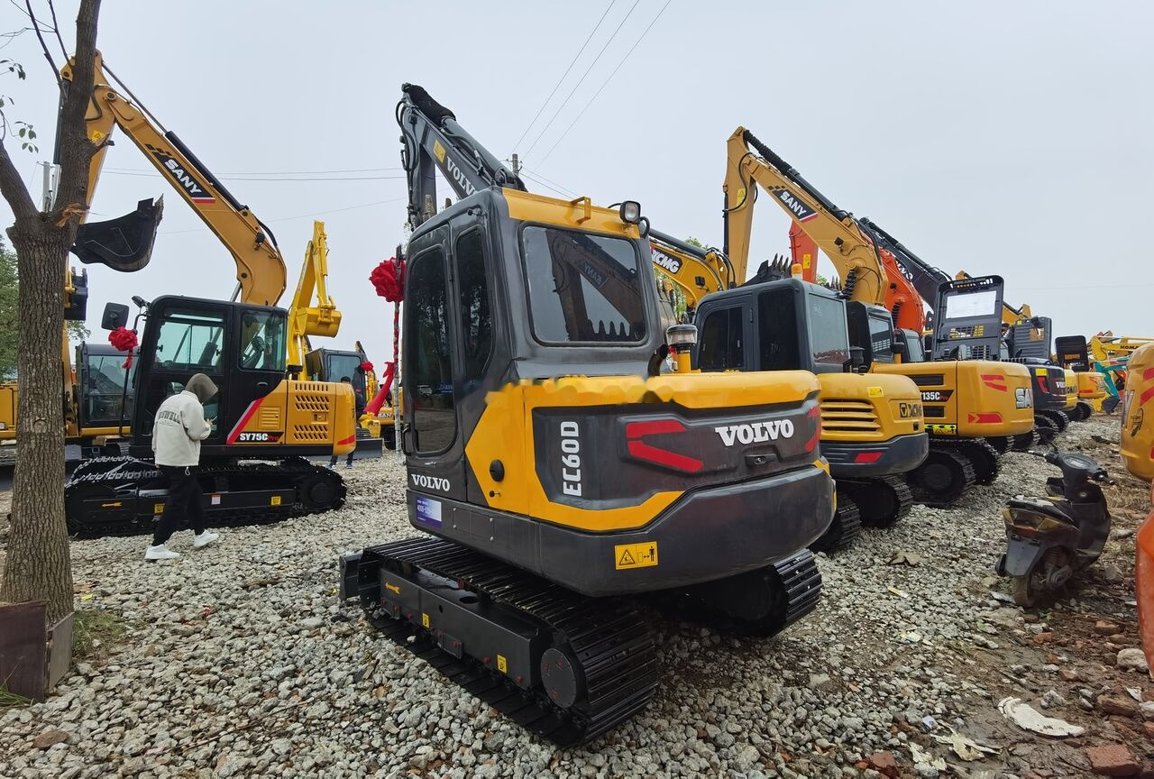 Volvo EC60D - Mini rýpadlo: obrázok 1 Volvo EC60D - Mini rýpadlo: obrázok 1