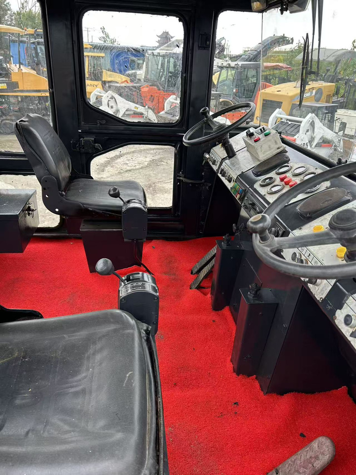 XCMG XP262 - Cestný valec: obrázok 4 XCMG XP262 - Cestný valec: obrázok 4