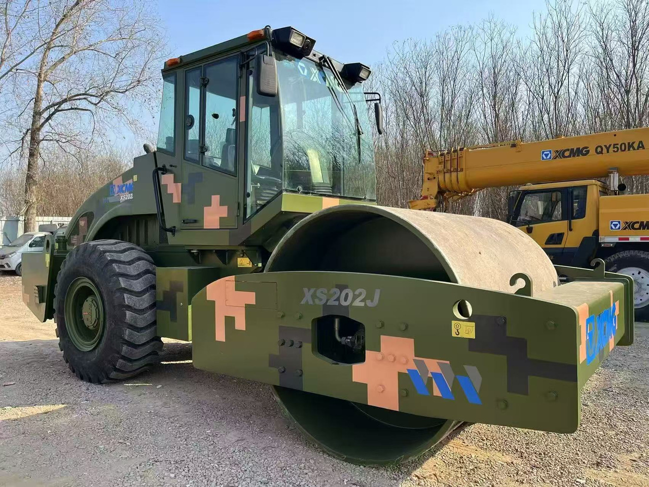 XCMG XS202J - Cestný valec: obrázok 2 XCMG XS202J - Cestný valec: obrázok 2