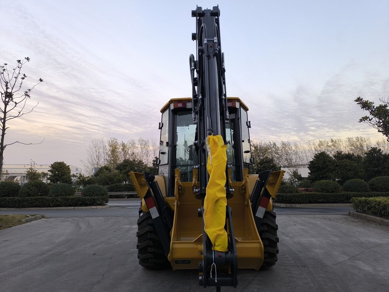 Nový Rýpadlo-nakladač XCMG XT870K: obrázok 6