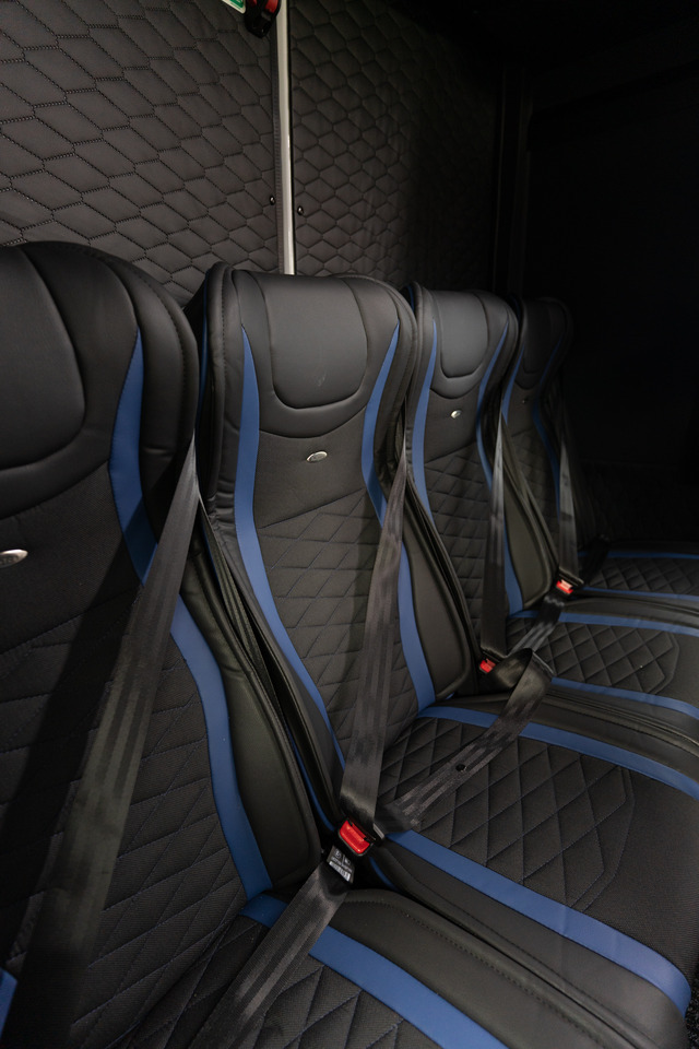 Mercedes-Benz Sprinter - Minibus, Mikrobus: obrázok 4 Mercedes-Benz Sprinter - Minibus, Mikrobus: obrázok 4