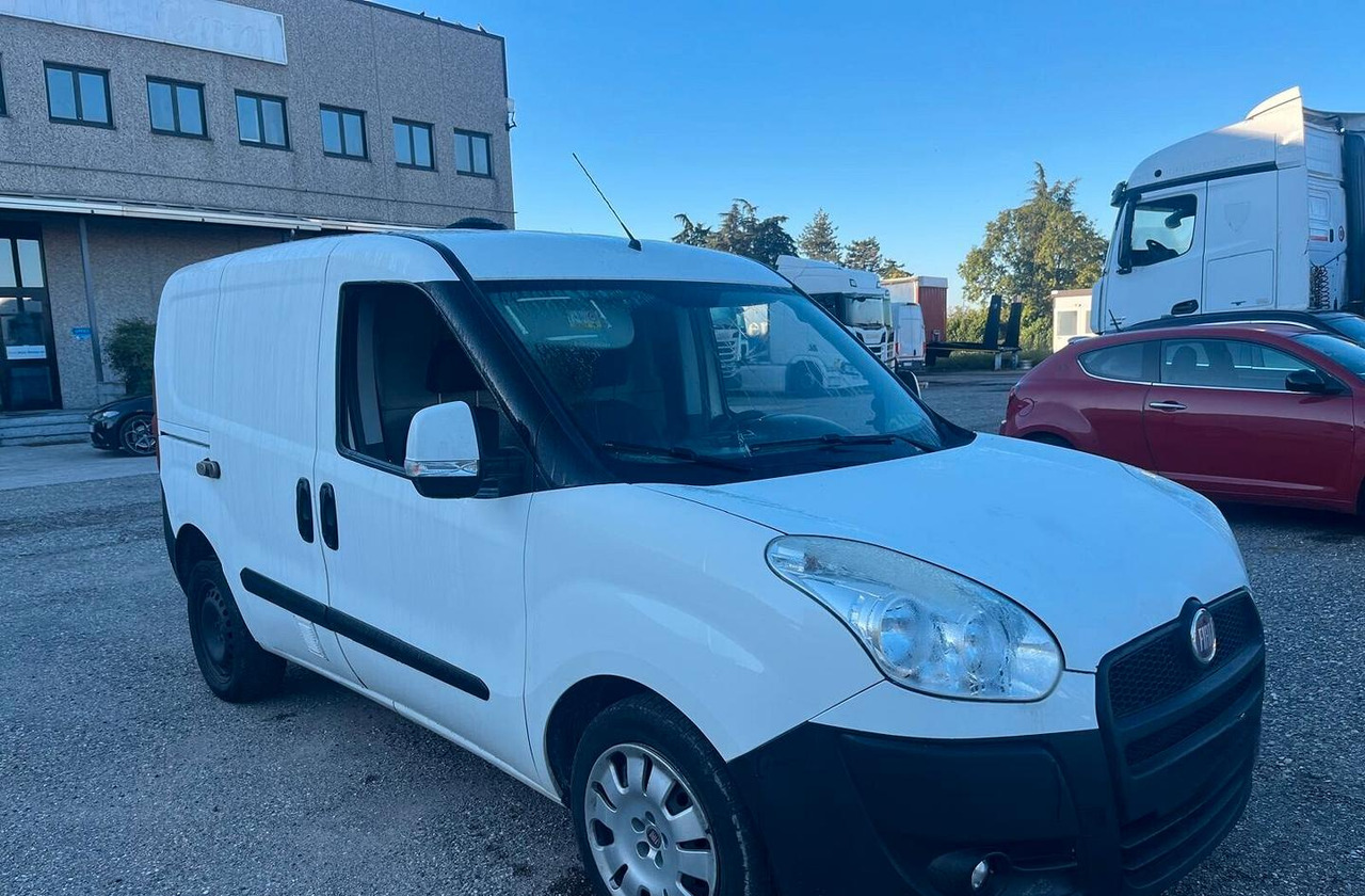 Fiat Doblò 1.3 Multijet 135 cv - Malá dodávka: obrázok 2 Fiat Doblò 1.3 Multijet 135 cv - Malá dodávka: obrázok 2