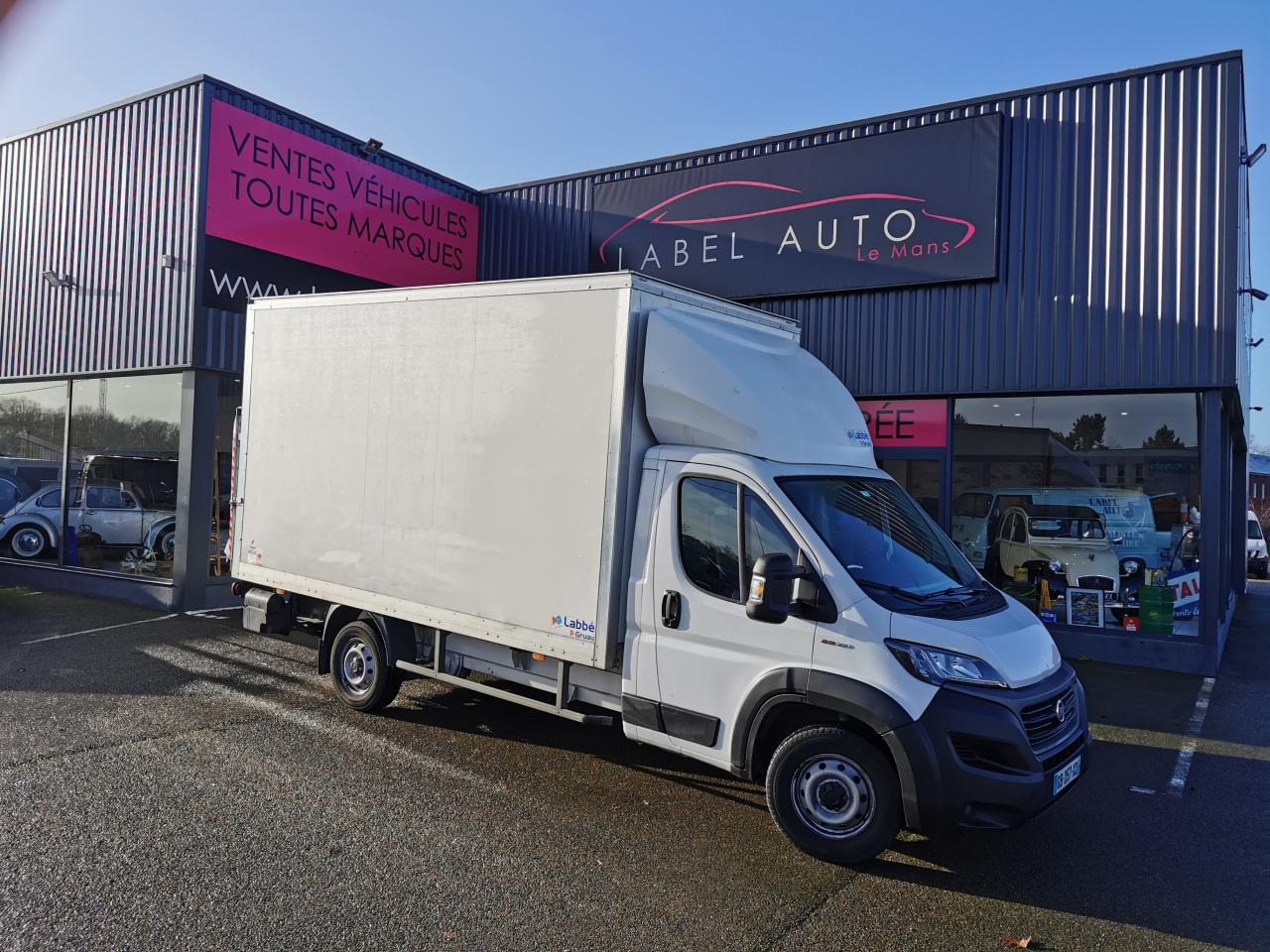 FIAT DUCATO 3T5 CAISSE + HAYON 2.3 MJT 140CH PRO LOUNGE - Dodávka skriňová nadstavba: obrázok 1 FIAT DUCATO 3T5 CAISSE + HAYON 2.3 MJT 140CH PRO LOUNGE - Dodávka skriňová nadstavba: obrázok 1