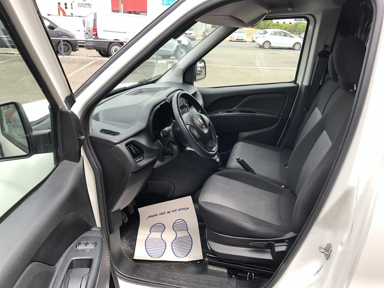 Fiat Doblo Cargo MAXI 1.6 MULTIJET 105CH 1005KG BUSINESS - Furgon: obrázok 4 Fiat Doblo Cargo MAXI 1.6 MULTIJET 105CH 1005KG BUSINESS - Furgon: obrázok 4