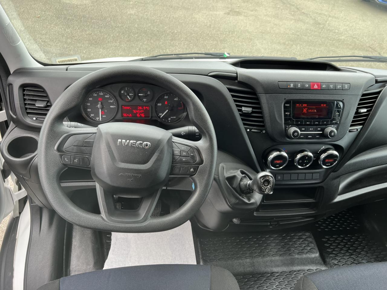 IVECO Daily 35 C 16 S&S (Quad-Leaf) CHASSIS CABINE 2014 35C/35S Chassis cabine 35 C Epmt.4.1 PHASE 4 - Dodávka skriňová nadstavba: obrázok 4 IVECO Daily 35 C 16 S&S (Quad-Leaf) CHASSIS CABINE 2014 35C/35S Chassis cabine 35 C Epmt.4.1 PHASE 4 - Dodávka skriňová nadstavba: obrázok 4