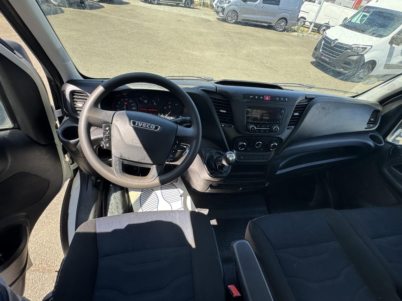 IVECO daily 35 C 12 BENNE RJ 2.3 120 CH - Dodávka sklápač: obrázok 3 IVECO daily 35 C 12 BENNE RJ 2.3 120 CH - Dodávka sklápač: obrázok 3