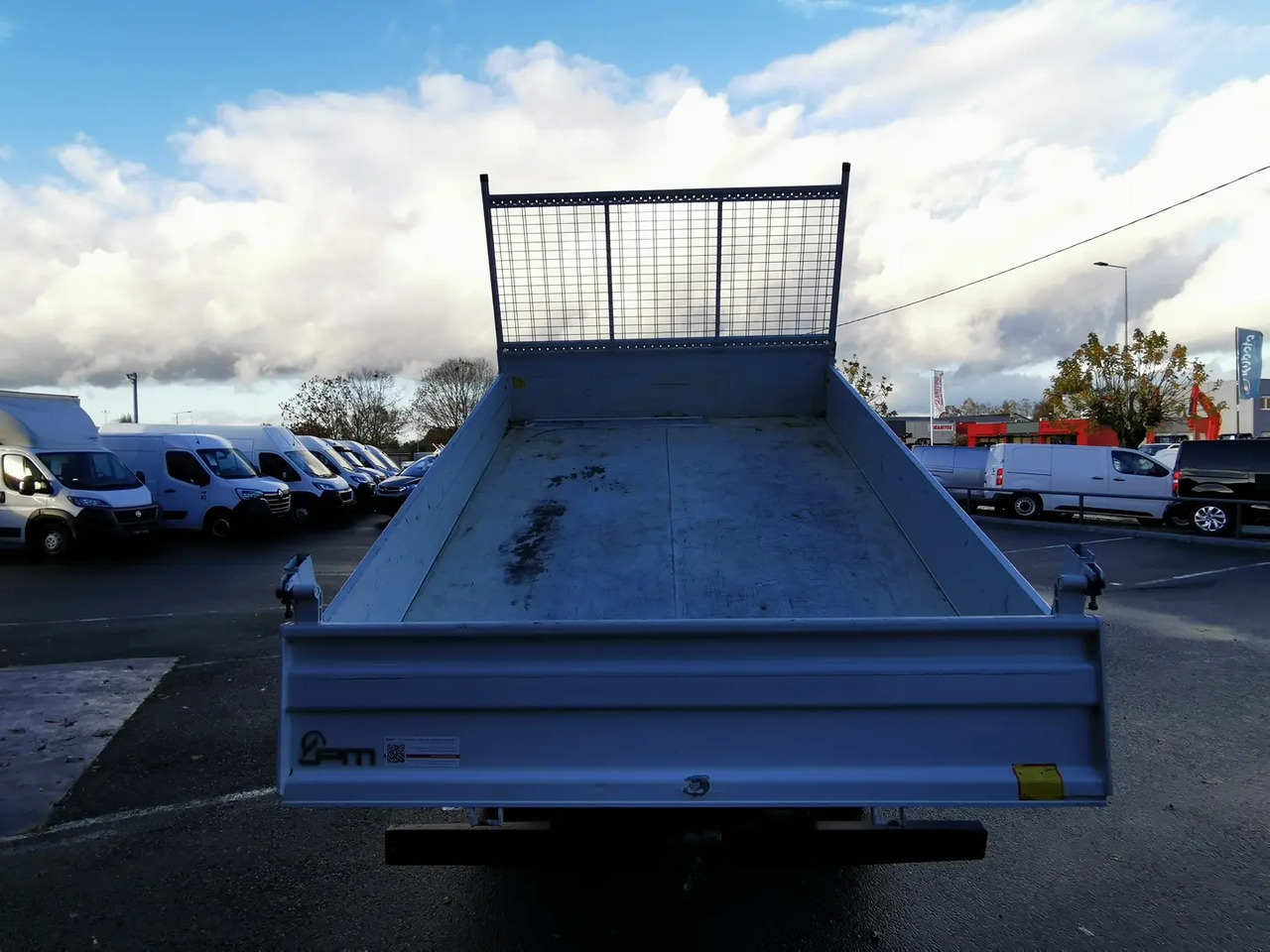 Iveco Daily 35C14 EMPATTEMENT 3750 - Dodávka sklápač: obrázok 3 Iveco Daily 35C14 EMPATTEMENT 3750 - Dodávka sklápač: obrázok 3
