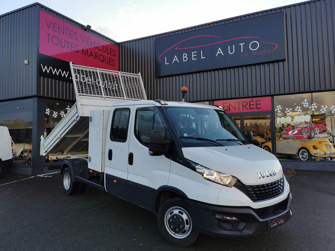 Iveco Daily 35C14H EMPATTEMENT 3750 - Dodávka sklápač, Dodávkа s dvojitou kabínou: obrázok 5 Iveco Daily 35C14H EMPATTEMENT 3750 - Dodávka sklápač, Dodávkа s dvojitou kabínou: obrázok 5