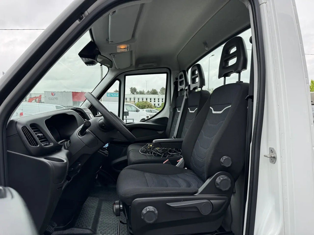 Iveco Daily 35C16H3.0 EMPATTEMENT 4100 - Odťahovy voz: obrázok 5 Iveco Daily 35C16H3.0 EMPATTEMENT 4100 - Odťahovy voz: obrázok 5