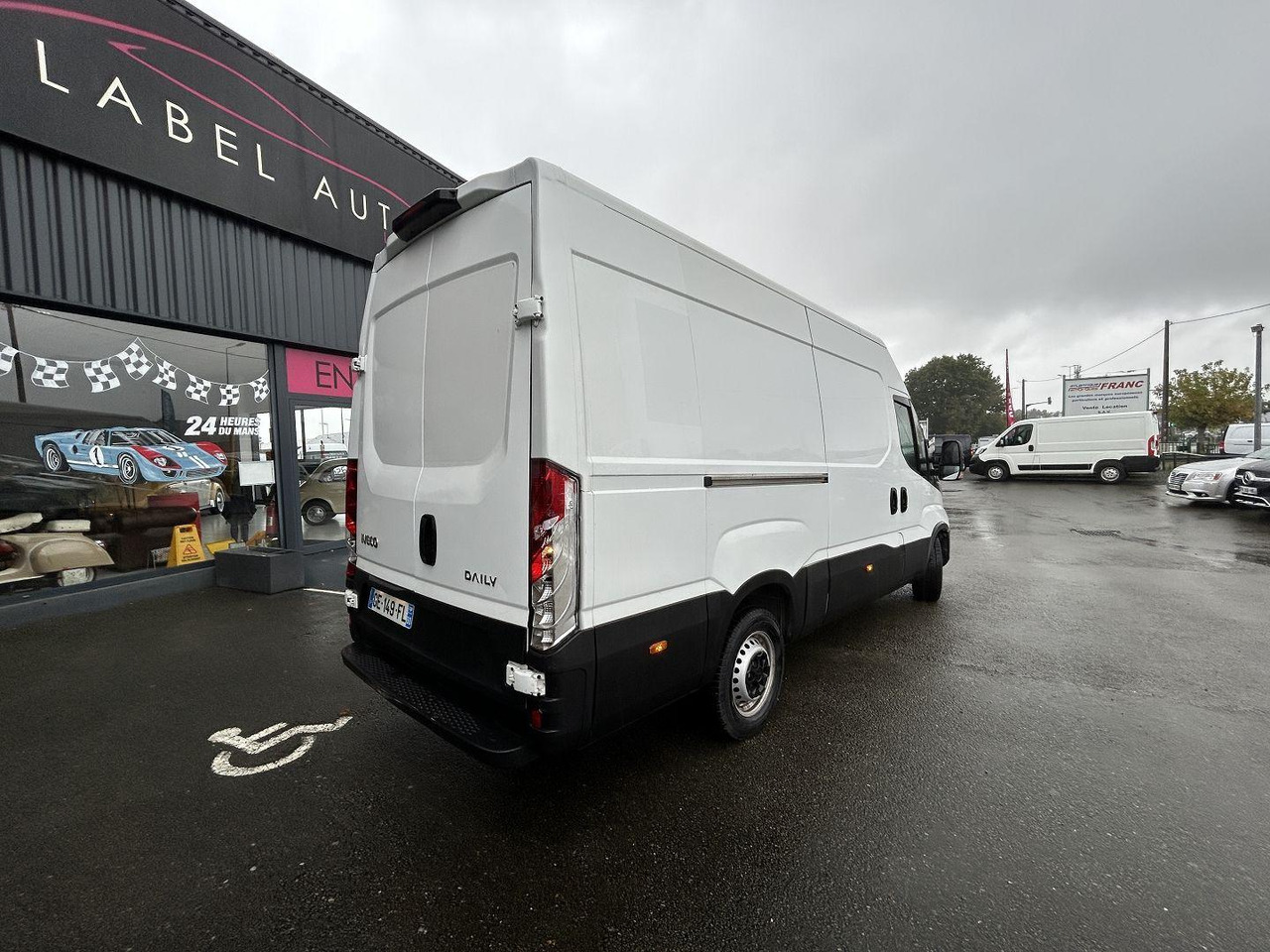 Iveco Daily 35S14 V12 - Furgon: obrázok 5 Iveco Daily 35S14 V12 - Furgon: obrázok 5