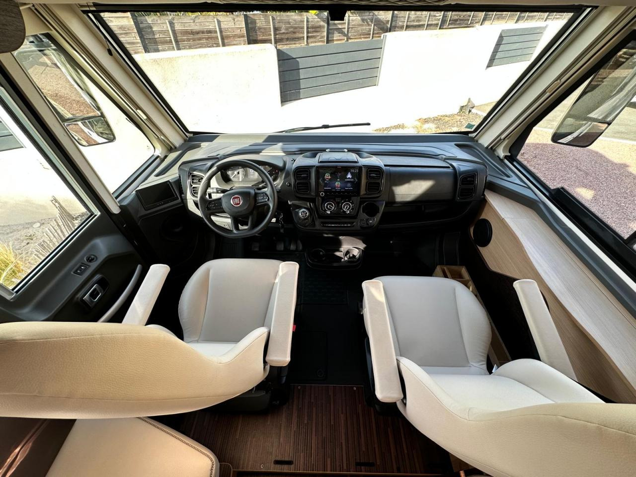 MC LOUIS NEVIS 281 - Integrované obytné auto: obrázok 5 MC LOUIS NEVIS 281 - Integrované obytné auto: obrázok 5