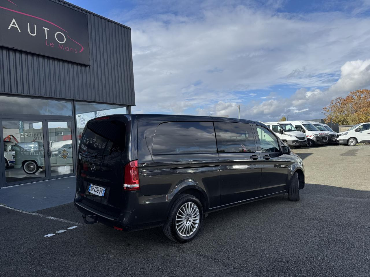 MERCEDES Vito MIXTO Extra Long 3.05t 119 CDI BlueEfficiency - BVA 9G-Tronic Propulsion MIXTO - BM 447 first - Furgon: obrázok 5 MERCEDES Vito MIXTO Extra Long 3.05t 119 CDI BlueEfficiency - BVA 9G-Tronic Propulsion MIXTO - BM 447 first - Furgon: obrázok 5