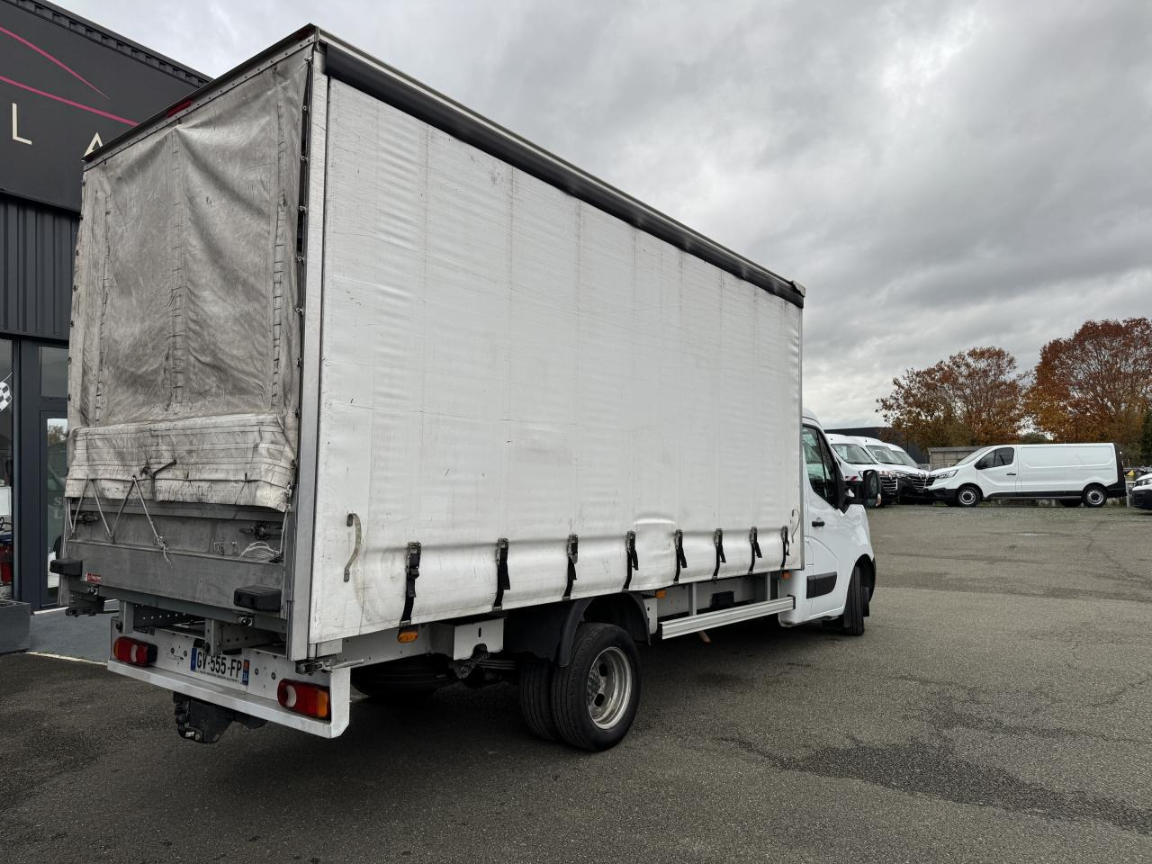 NISSAN Interstar Acenta 3.5t L4H1 2.3 dCi 165Ch CHASSIS CABINE BACHE - Plachtová dodávka: obrázok 5 NISSAN Interstar Acenta 3.5t L4H1 2.3 dCi 165Ch CHASSIS CABINE BACHE - Plachtová dodávka: obrázok 5
