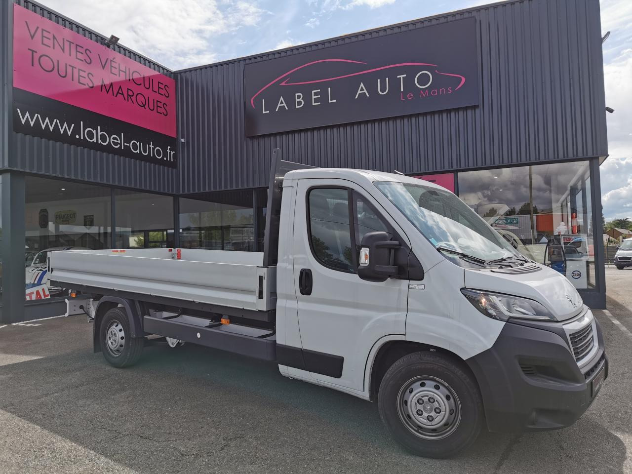 PEUGEOT BOXER 3T5 PLATEAU 4M20 2.2 HDI 140CH - Dodávka valník: obrázok 1 PEUGEOT BOXER 3T5 PLATEAU 4M20 2.2 HDI 140CH - Dodávka valník: obrázok 1