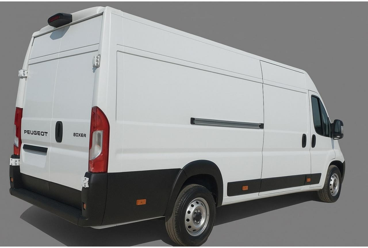 PEUGEOT Boxer 3.5t L4H2 Maxi Heavy Duty 2.2 HDi S&S - 180 - BVA8 III FOURGON TOLE Fourgon Tolé 4 - Furgon: obrázok 4 PEUGEOT Boxer 3.5t L4H2 Maxi Heavy Duty 2.2 HDi S&S - 180 - BVA8 III FOURGON TOLE Fourgon Tolé 4 - Furgon: obrázok 4