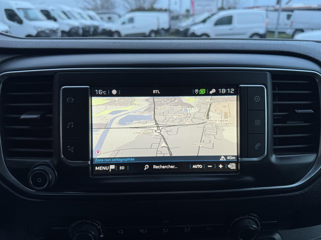 Leasing PEUGEOT EXPERT LONG 2.0 HDI 145CH ASPHALT PEUGEOT EXPERT LONG 2.0 HDI 145CH ASPHALT: obrázok 9 Leasing PEUGEOT EXPERT LONG 2.0 HDI 145CH ASPHALT PEUGEOT EXPERT LONG 2.0 HDI 145CH ASPHALT: obrázok 9