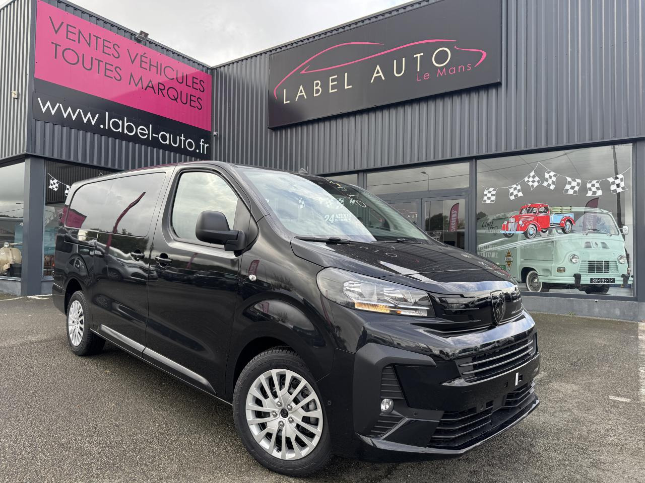 PEUGEOT Expert XL 2.0 BlueHDi - 180 S&S - BV EAT8 III CABINE APPROFONDIE Fourgon Cabine approfondie Fix - Furgon: obrázok 1 PEUGEOT Expert XL 2.0 BlueHDi - 180 S&S - BV EAT8 III CABINE APPROFONDIE Fourgon Cabine approfondie Fix - Furgon: obrázok 1