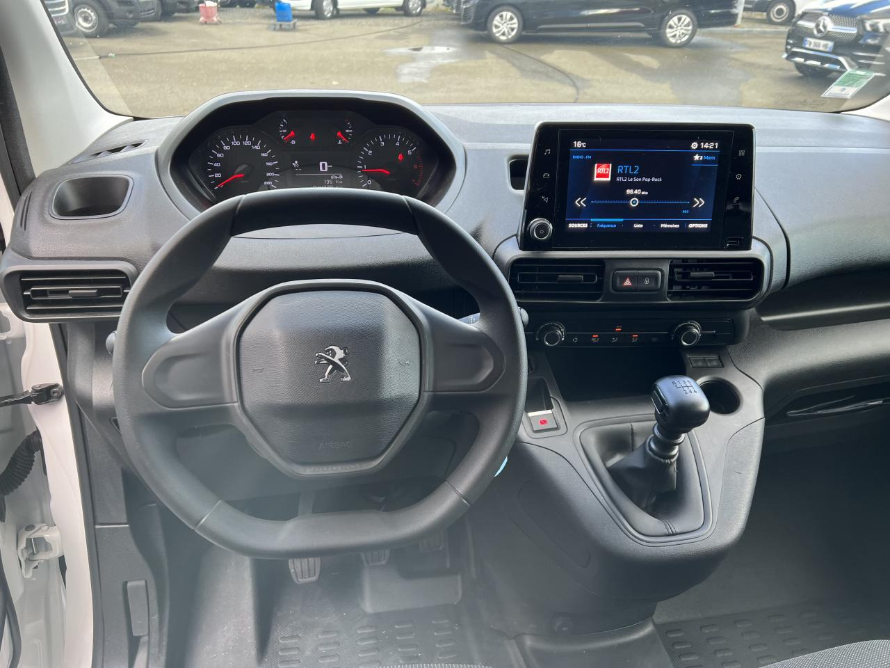 PEUGEOT PARTNER M 650KG 1.5 HDI 100CH ASPHALT 3 PLACES - Furgon: obrázok 4 PEUGEOT PARTNER M 650KG 1.5 HDI 100CH ASPHALT 3 PLACES - Furgon: obrázok 4