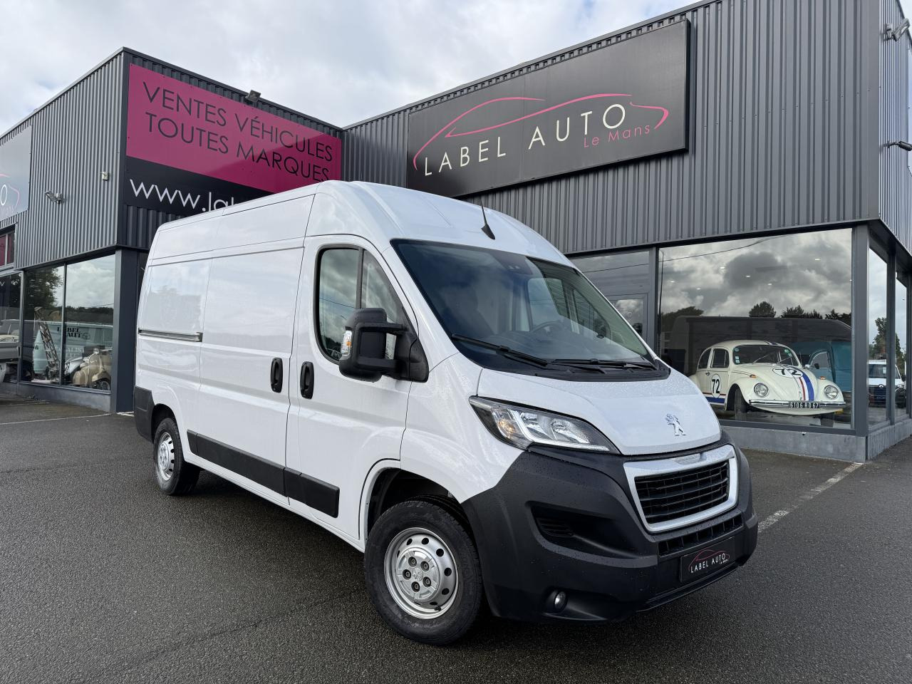 PEUGEOT boxer 333 L2H2 2.2 BLUEHDI S&S 140CH ASPHALT - Furgon: obrázok 1 PEUGEOT boxer 333 L2H2 2.2 BLUEHDI S&S 140CH ASPHALT - Furgon: obrázok 1