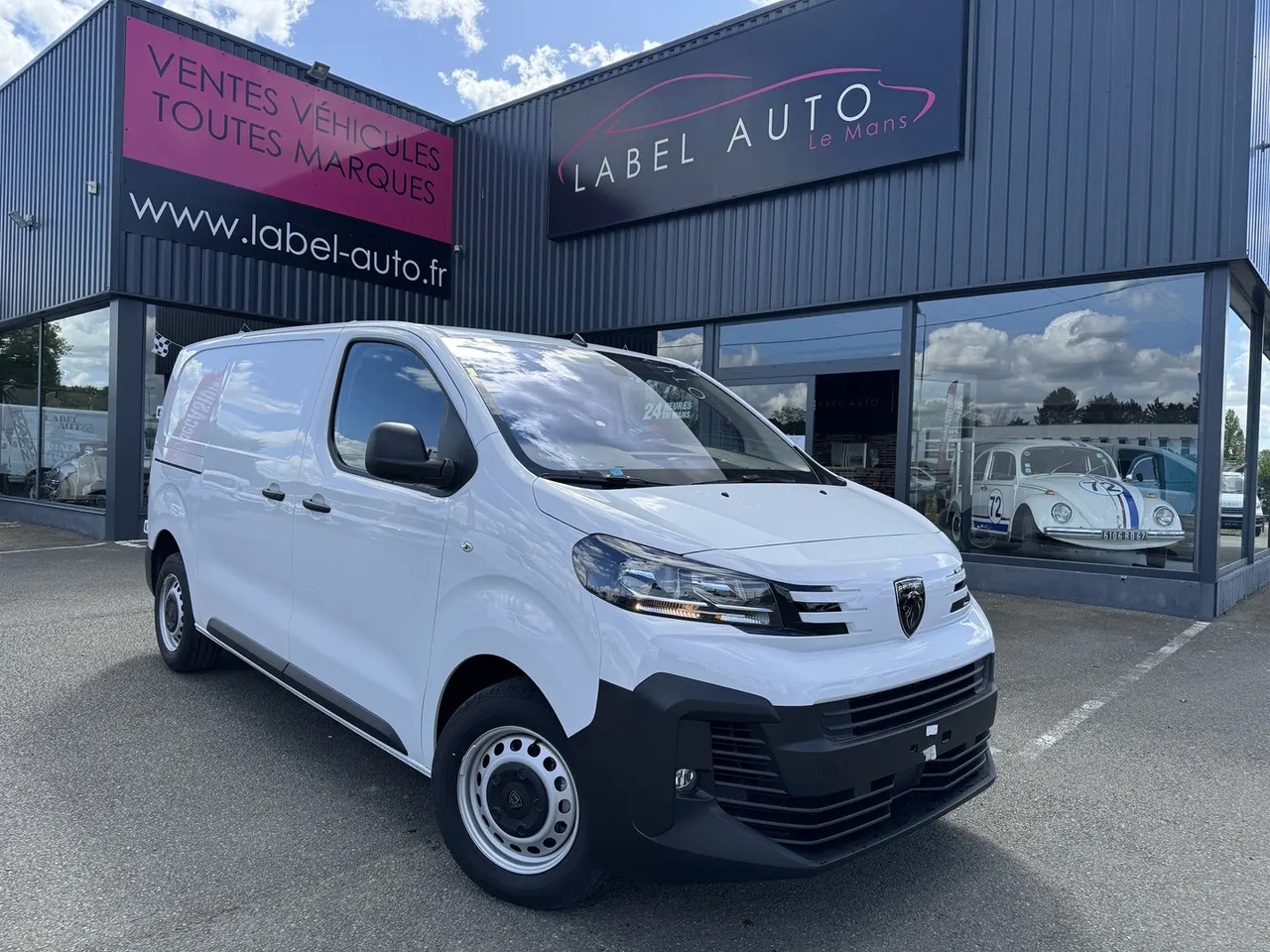 Peugeot Expert XL 2.0 BLUEHDI 145CH PACK PREMIUM CONNECT - Furgon: obrázok 1 Peugeot Expert XL 2.0 BLUEHDI 145CH PACK PREMIUM CONNECT - Furgon: obrázok 1