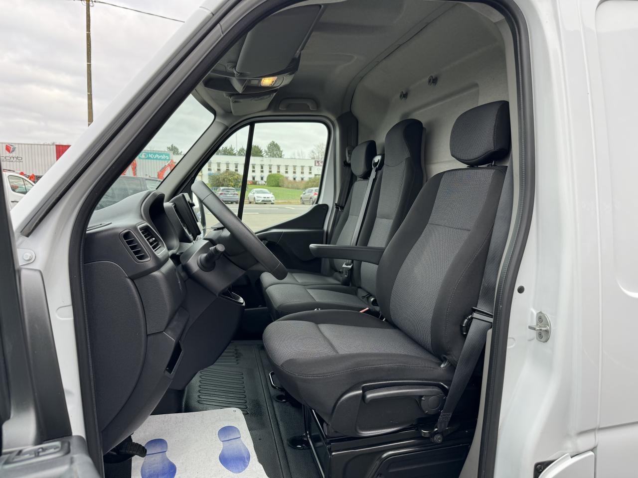 RENAULT MASTER 3T5 2.3 DCI 150CH GRAND CONFORT - Furgon: obrázok 5 RENAULT MASTER 3T5 2.3 DCI 150CH GRAND CONFORT - Furgon: obrázok 5