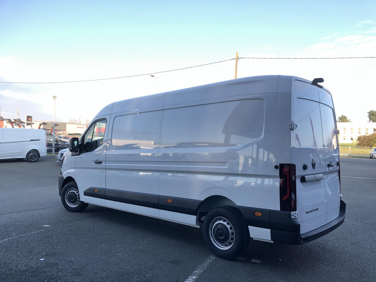 Nový Furgon RENAULT Master Extra 3t5 L3H2 2.0 Blue dCi - BVA 170 2025 IV FOURGON Fourgon L3H2 Traction: obrázok 9 Nový Furgon RENAULT Master Extra 3t5 L3H2 2.0 Blue dCi - BVA 170 2025 IV FOURGON Fourgon L3H2 Traction: obrázok 9