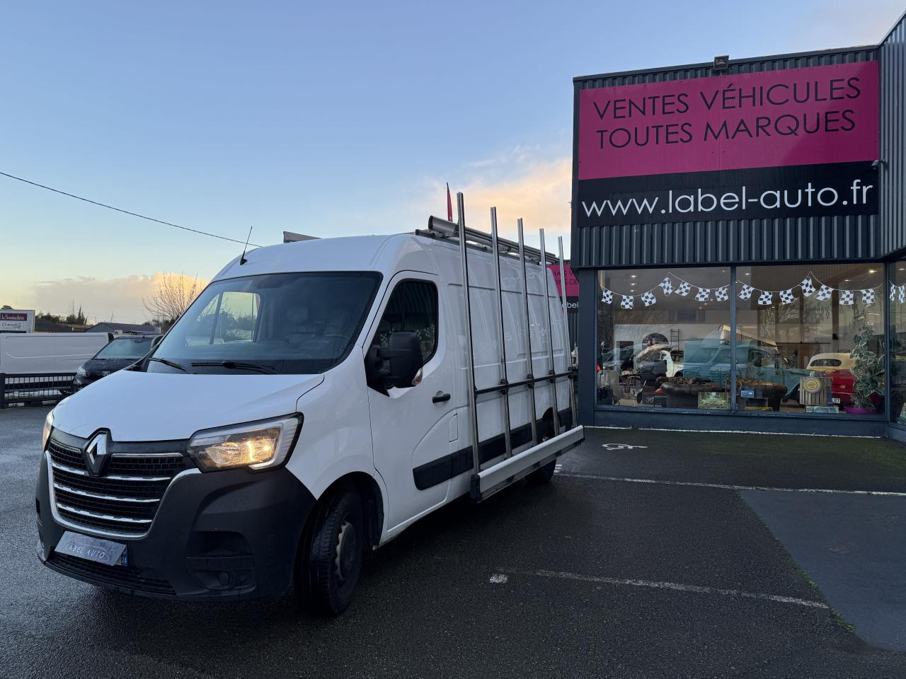 Furgon RENAULT Master Grand Confort F3300 L2H2 2.3 Blue dCi - 150 CH PORTE VERRE: obrázok 6 Furgon RENAULT Master Grand Confort F3300 L2H2 2.3 Blue dCi - 150 CH PORTE VERRE: obrázok 6