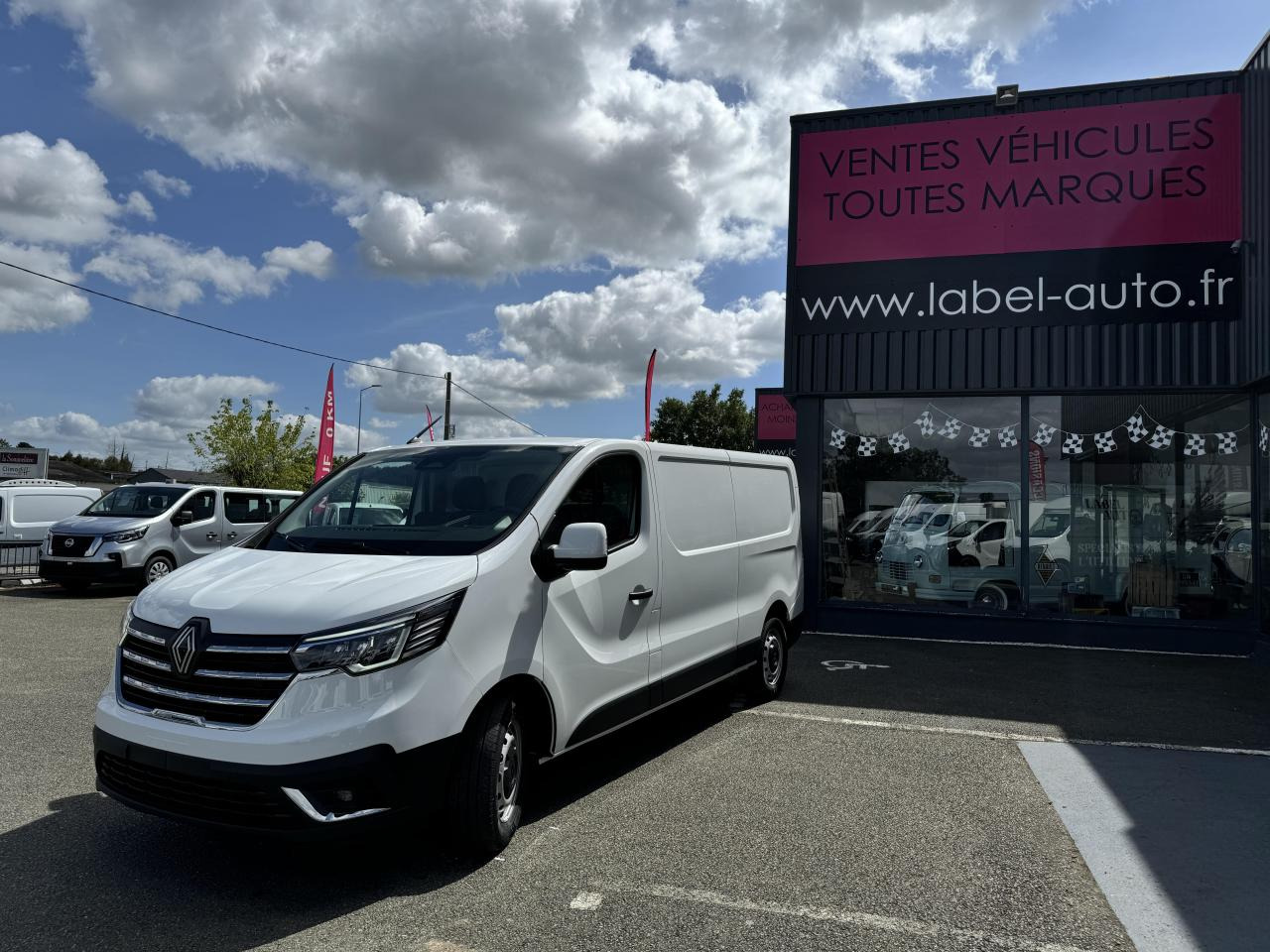 RENAULT Trafic L2H1 3000 Kg 2.0 Blue dCi - 130 2024 III FOURGON Fourgon Advance L2H1 PHASE 3 - Furgon: obrázok 5 RENAULT Trafic L2H1 3000 Kg 2.0 Blue dCi - 130 2024 III FOURGON Fourgon Advance L2H1 PHASE 3 - Furgon: obrázok 5