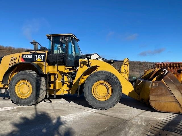 CAT 982 M - Kolesový nakladač: obrázok 2 CAT 982 M - Kolesový nakladač: obrázok 2