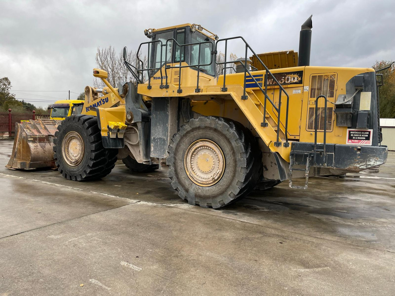 Leasing KOMATSU WA600-6 KOMATSU WA600-6: obrázok 11 Leasing KOMATSU WA600-6 KOMATSU WA600-6: obrázok 11