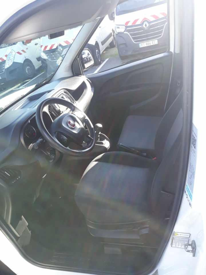 Fiat Doblo 105cv Frigo - Chladiarenská dodávka: obrázok 2 Fiat Doblo 105cv Frigo - Chladiarenská dodávka: obrázok 2