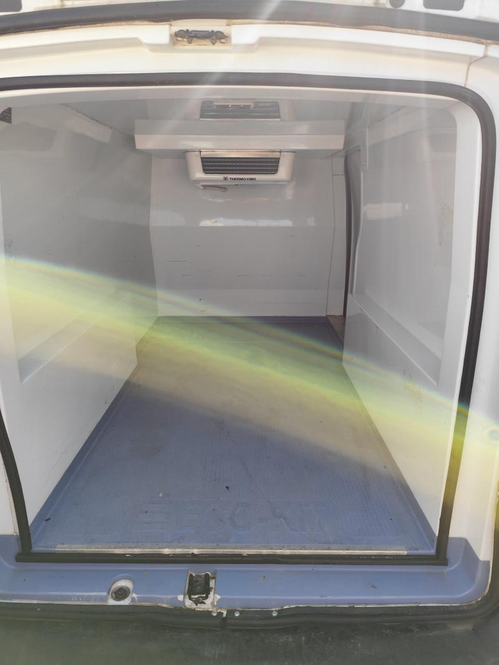 Fiat Scudo 1,2 L1H1 Mjt avec Cellule frigorifique intégrée - Chladiarenská dodávka: obrázok 4 Fiat Scudo 1,2 L1H1 Mjt avec Cellule frigorifique intégrée - Chladiarenská dodávka: obrázok 4
