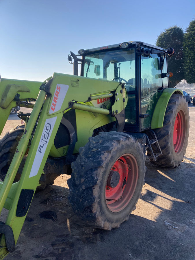 Claas AXOS 340 - Traktor: obrázok 2 Claas AXOS 340 - Traktor: obrázok 2