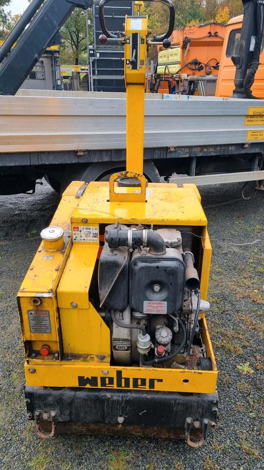 DVH 701 Weber Walze Glattmantel Walze Rüttelwalze Dublex Vibrationswalze Rüttelplatte Strassenwalze Plattenverdichter DVH 603 - Minivalec: obrázok 2 DVH 701 Weber Walze Glattmantel Walze Rüttelwalze Dublex Vibrationswalze Rüttelplatte Strassenwalze Plattenverdichter DVH 603 - Minivalec: obrázok 2