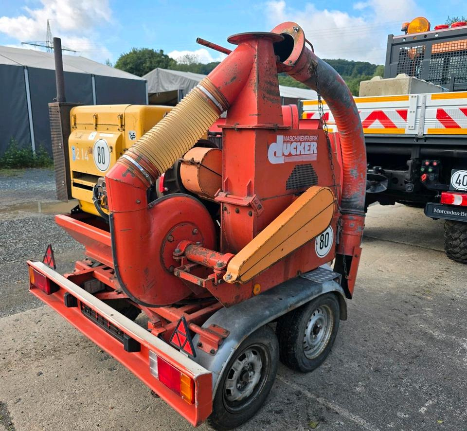 Dücker HM 760 Holzhacker Holzhäcksler Holzhackschnitzler Hacker Häcksler Hatz Diesel 4L40C - Drtič konárov: obrázok 1 Dücker HM 760 Holzhacker Holzhäcksler Holzhackschnitzler Hacker Häcksler Hatz Diesel 4L40C - Drtič konárov: obrázok 1