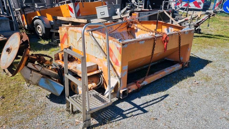 Gmeiner Salzstreuer Salzsilo für Unimog Mercedes-Benz Winterdienst - Rozmetač piesku/ Soli: obrázok 1 Gmeiner Salzstreuer Salzsilo für Unimog Mercedes-Benz Winterdienst - Rozmetač piesku/ Soli: obrázok 1