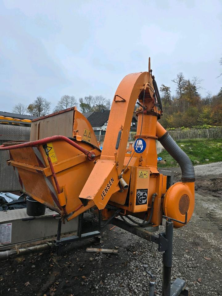 Jensen A328 Holhäcksler Holzhacker Holzschreder passend für Unimog 405 U 300 400 500 527 530 523 - Drtič konárov: obrázok 4 Jensen A328 Holhäcksler Holzhacker Holzschreder passend für Unimog 405 U 300 400 500 527 530 523 - Drtič konárov: obrázok 4