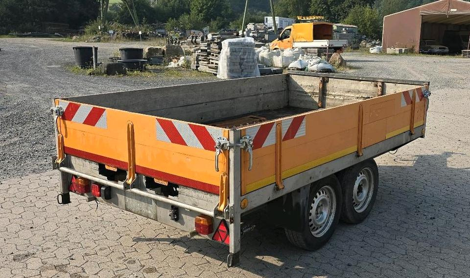Mersch Hochlader Tieflader mit Auffahrrampen Anhänger PKW Tandemanhänger Wechselzugöse Höhenverstellbare Zugdeichsel - Plošinový/ Valníkový príves: obrázok 4 Mersch Hochlader Tieflader mit Auffahrrampen Anhänger PKW Tandemanhänger Wechselzugöse Höhenverstellbare Zugdeichsel - Plošinový/ Valníkový príves: obrázok 4