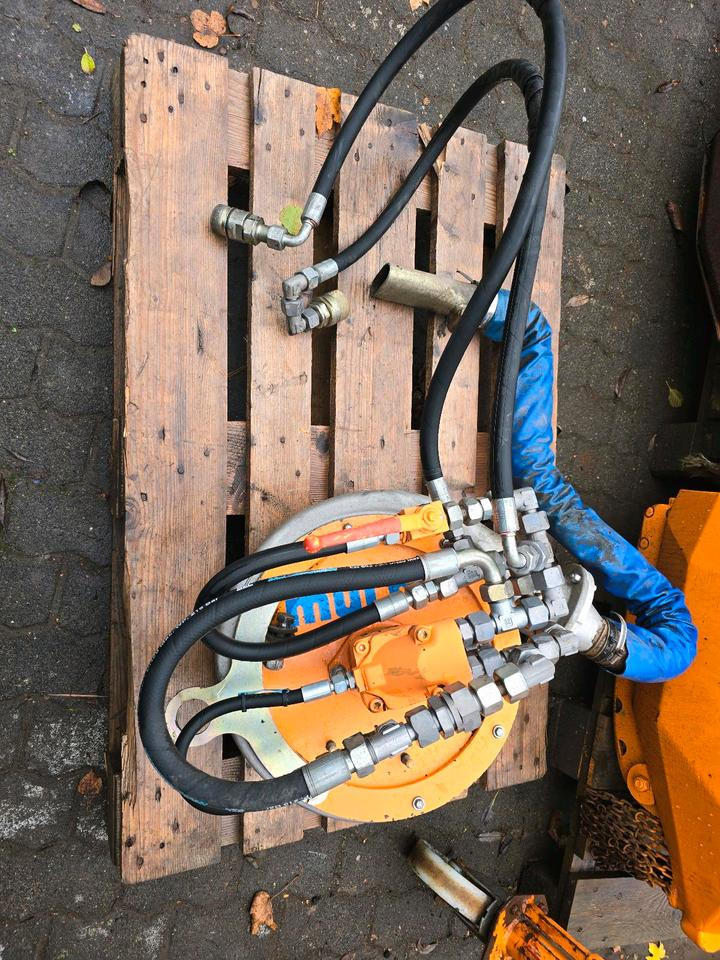 Mulag Gebläse MKM 700 Mähausleger Böschungsmäher Böschungsmulcher FME 600 700 500 MFK 500 600 unimog Mercedes-Benz - Priekopové rameno: obrázok 1 Mulag Gebläse MKM 700 Mähausleger Böschungsmäher Böschungsmulcher FME 600 700 500 MFK 500 600 unimog Mercedes-Benz - Priekopové rameno: obrázok 1