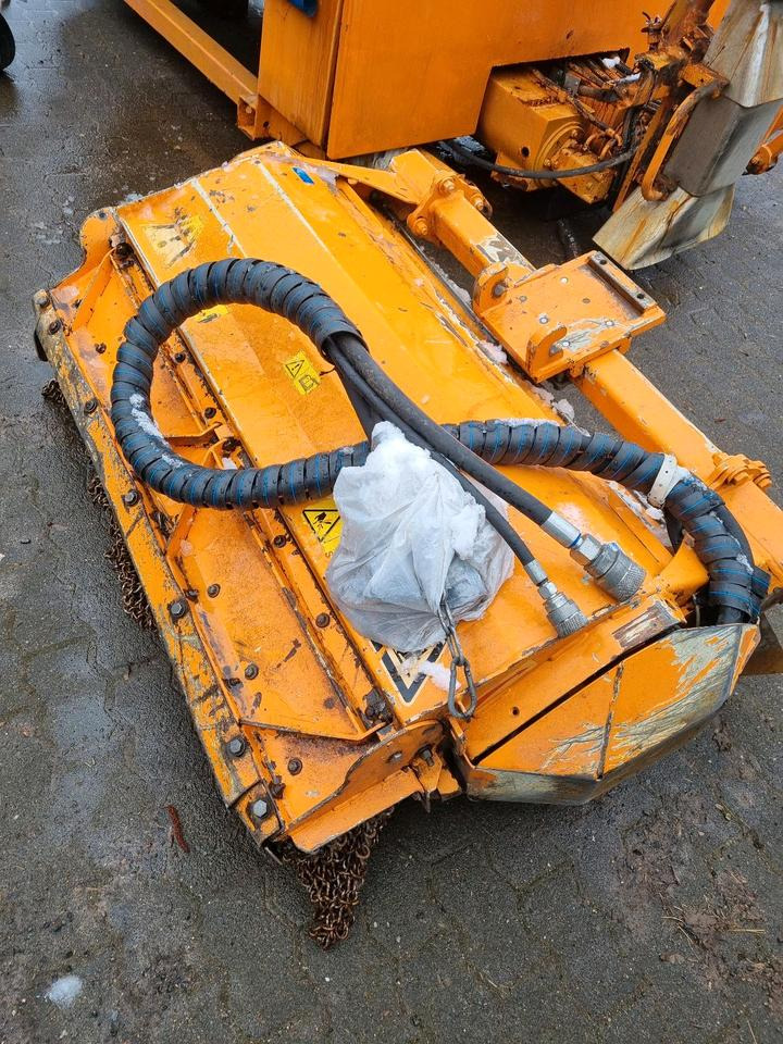 Mulag UMK 12 Mulchkopf Universalmulchkopf Mähkorb Mähausleger Böschungsmulcher Böschungsmäher Seitenmulcher Dücker Unimog Gilbers - Kladivkový mulčovač: obrázok 2 Mulag UMK 12 Mulchkopf Universalmulchkopf Mähkorb Mähausleger Böschungsmulcher Böschungsmäher Seitenmulcher Dücker Unimog Gilbers - Kladivkový mulčovač: obrázok 2