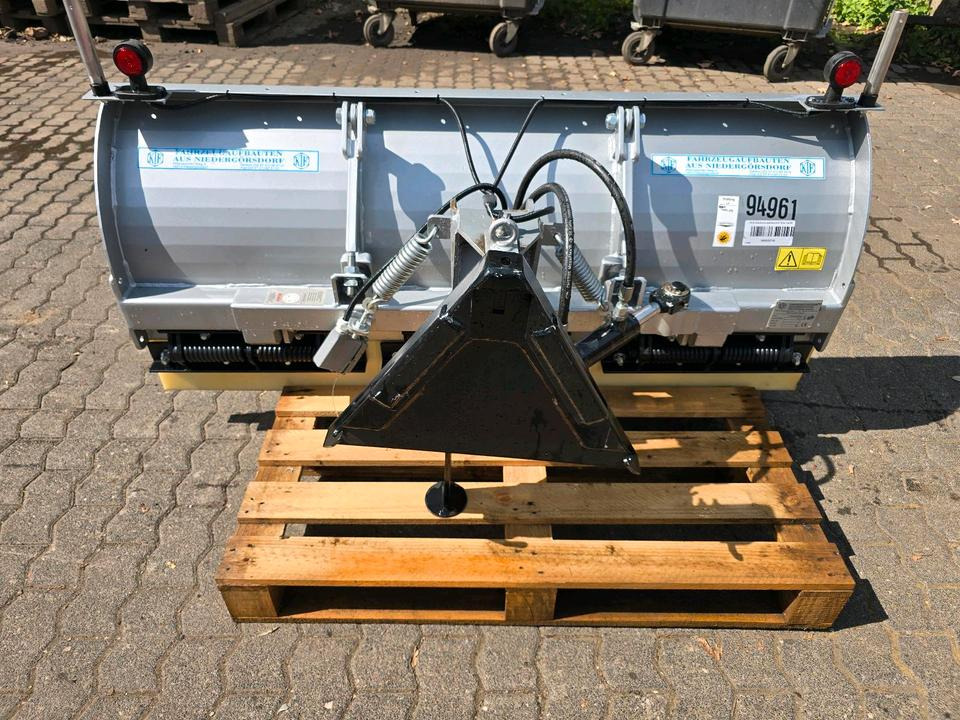 Radlica na sneh NEUWARE KIF Schneepflug CM 1600 Schneeschieber Schneeschild Winterdienst Räumschild passend für Multicar Kramer Iseki Kubota Kleintraktor: obrázok 9 Radlica na sneh NEUWARE KIF Schneepflug CM 1600 Schneeschieber Schneeschild Winterdienst Räumschild passend für Multicar Kramer Iseki Kubota Kleintraktor: obrázok 9