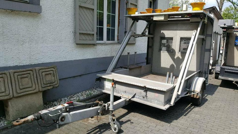 Mersch Absperrtafel mit Funkwarnmeldeanlage vz 616 615 nissen - Príves: obrázok 2 Mersch Absperrtafel mit Funkwarnmeldeanlage vz 616 615 nissen - Príves: obrázok 2